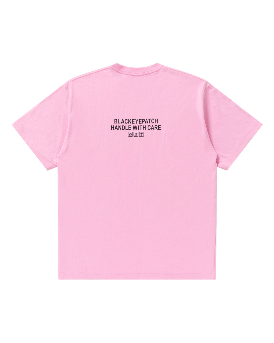 HANDLE WITH CARE TEE PINK – BlackEyePatch