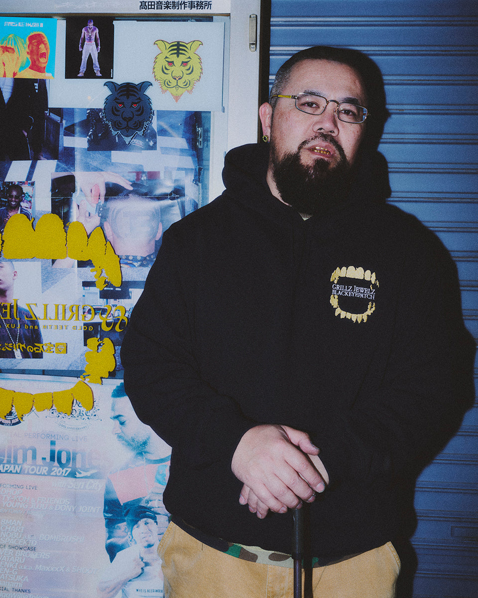 GRILLZ JEWELZ GOLDTEETH HOODIE BLACK – BlackEyePatch