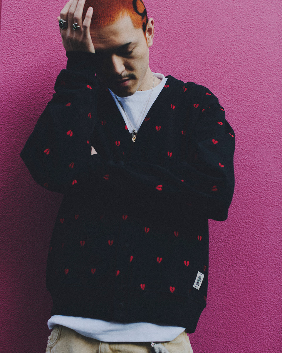 HEART_BREAK_PATTERNED_SWEAT_CA