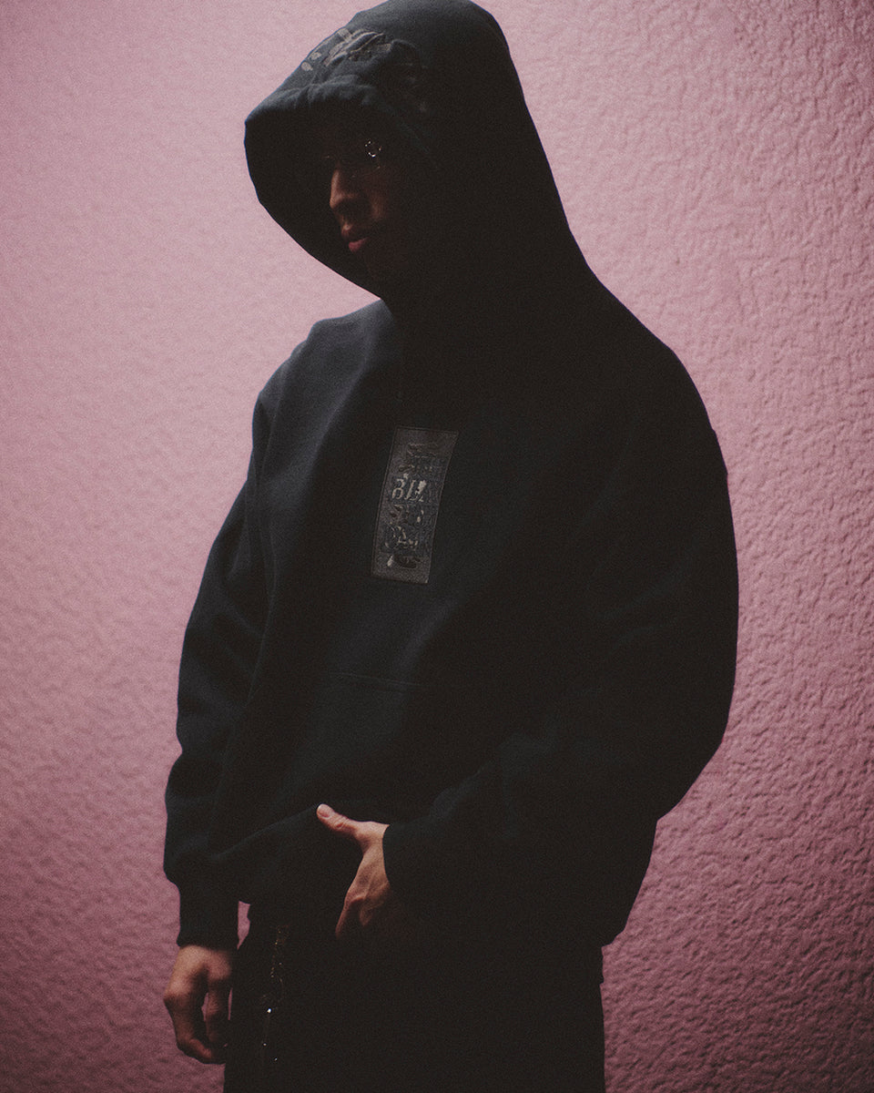 HWC LABEL HOODIE BLACK – BlackEyePatch