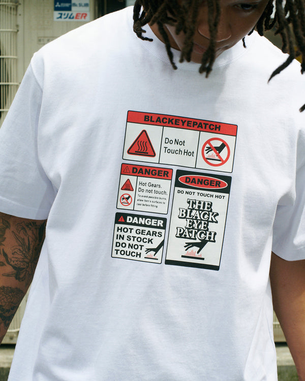 2 HOT 2 TOUCH TEE WHITE