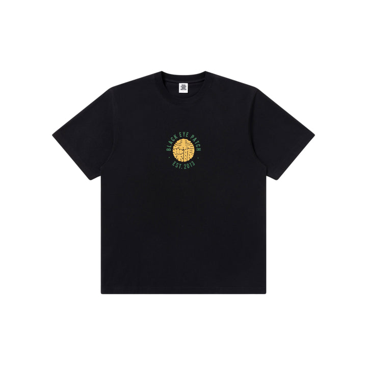 TITLED KAMON LOGO TEE (BLACK)