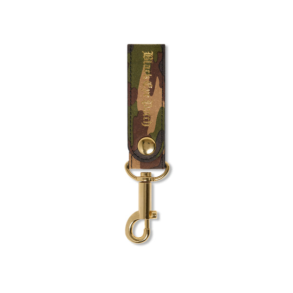 CAMOUFLAGED LEATHER STRAP KEYCHAIN WOODLAND CAMO