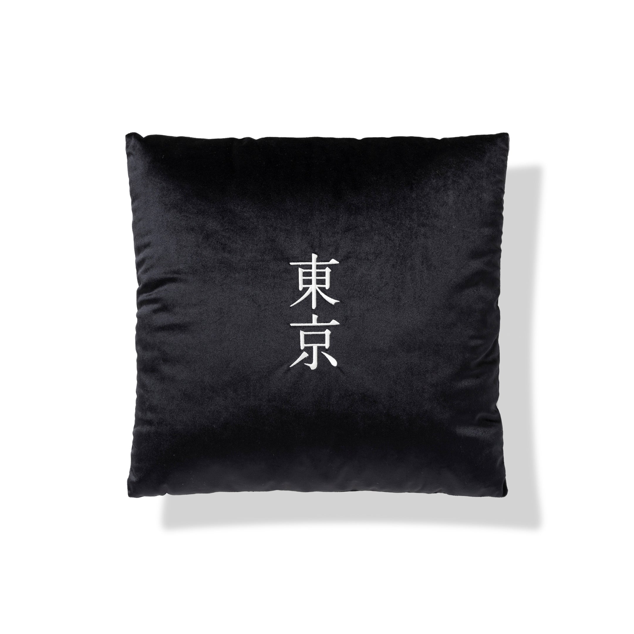 OG LABEL VELOUR CUSHION BLACK – BlackEyePatch