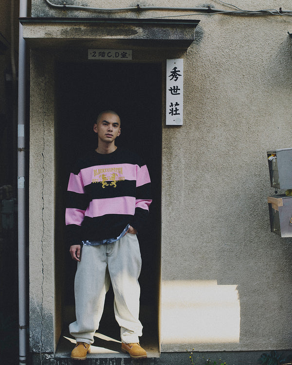 HERALDIC COLLEGE STRIPED CREW SWEAT BLACK/PINK