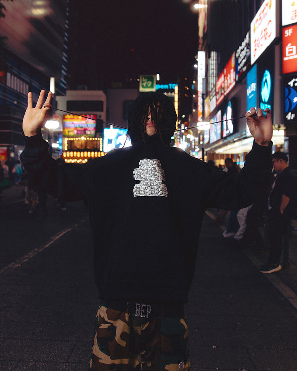 OG LABELS IN SHAPE HOODIE BLACK