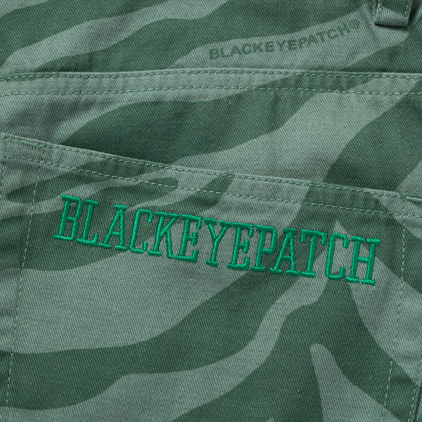 ZEBRA STRIPED SHORTS GREEN