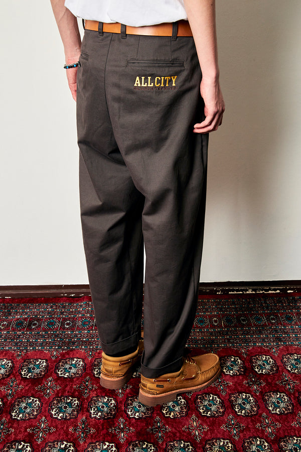 ALL CITY TWO-TUCK CHINO BROWN