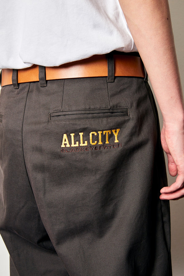 ALL CITY TWO-TUCK CHINO BROWN