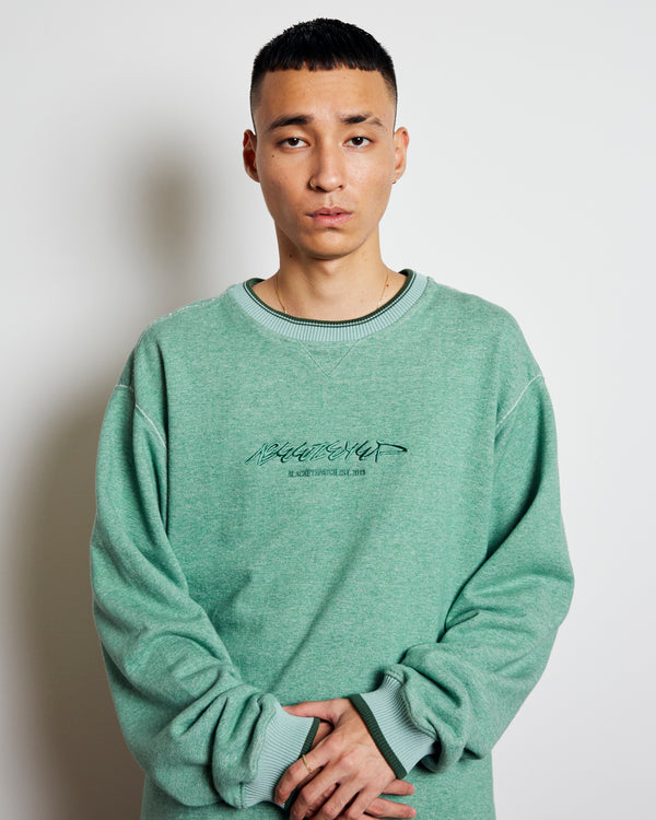 BEEZ-EYE-P SCRIPT LOGO LIGHT-WEIGHT CREW SWEAT GREEN